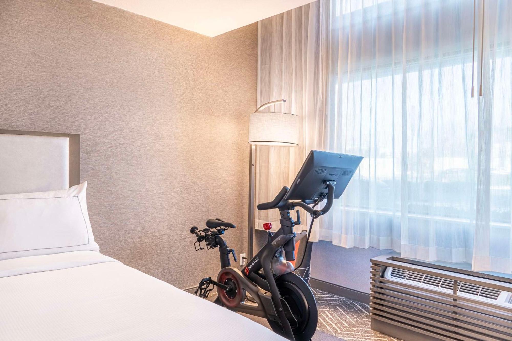 Doubletree By Hilton Orange County Airport Ξενοδοχείο Σάντα Άνα Εξωτερικό φωτογραφία
