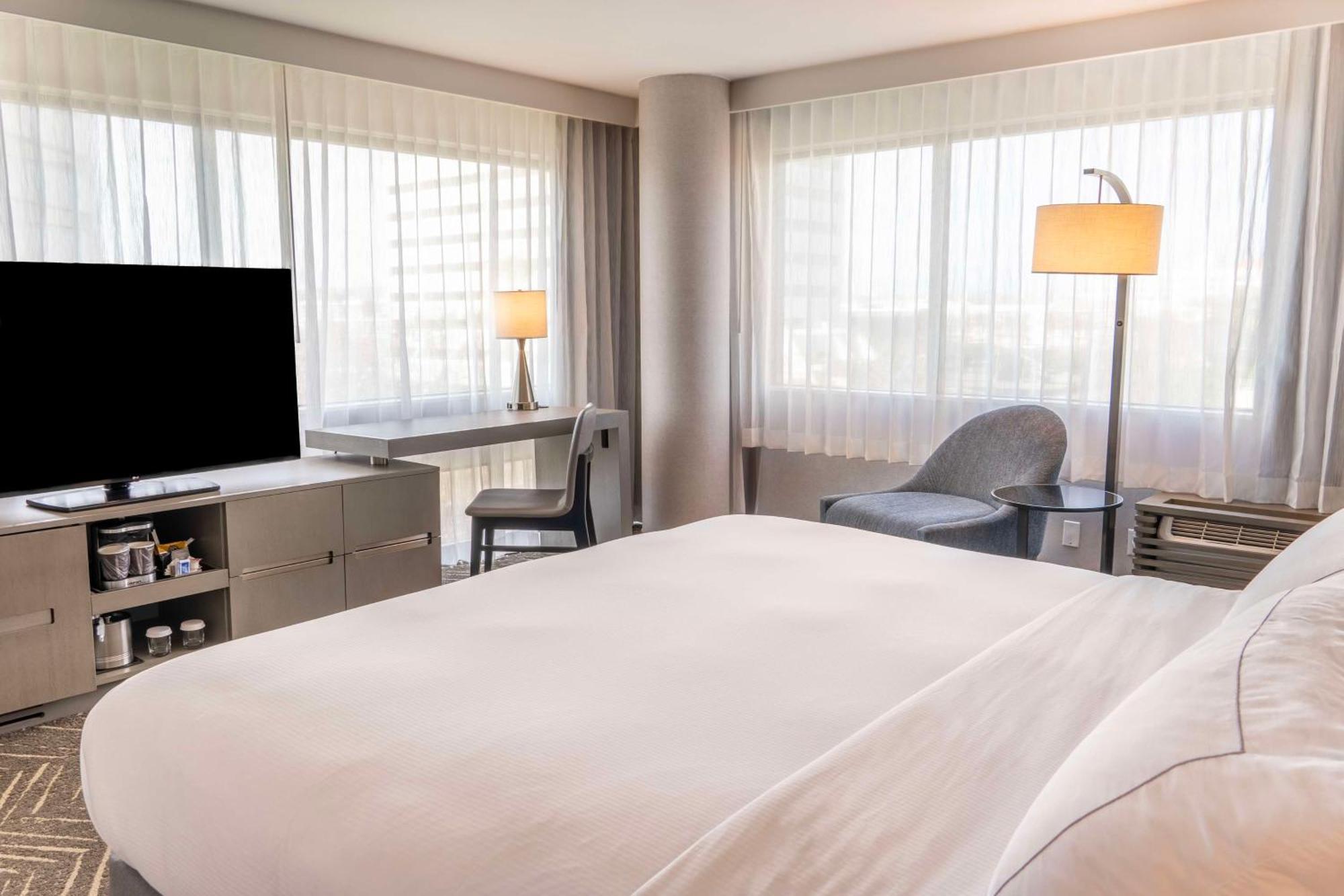 Doubletree By Hilton Orange County Airport Ξενοδοχείο Σάντα Άνα Εξωτερικό φωτογραφία