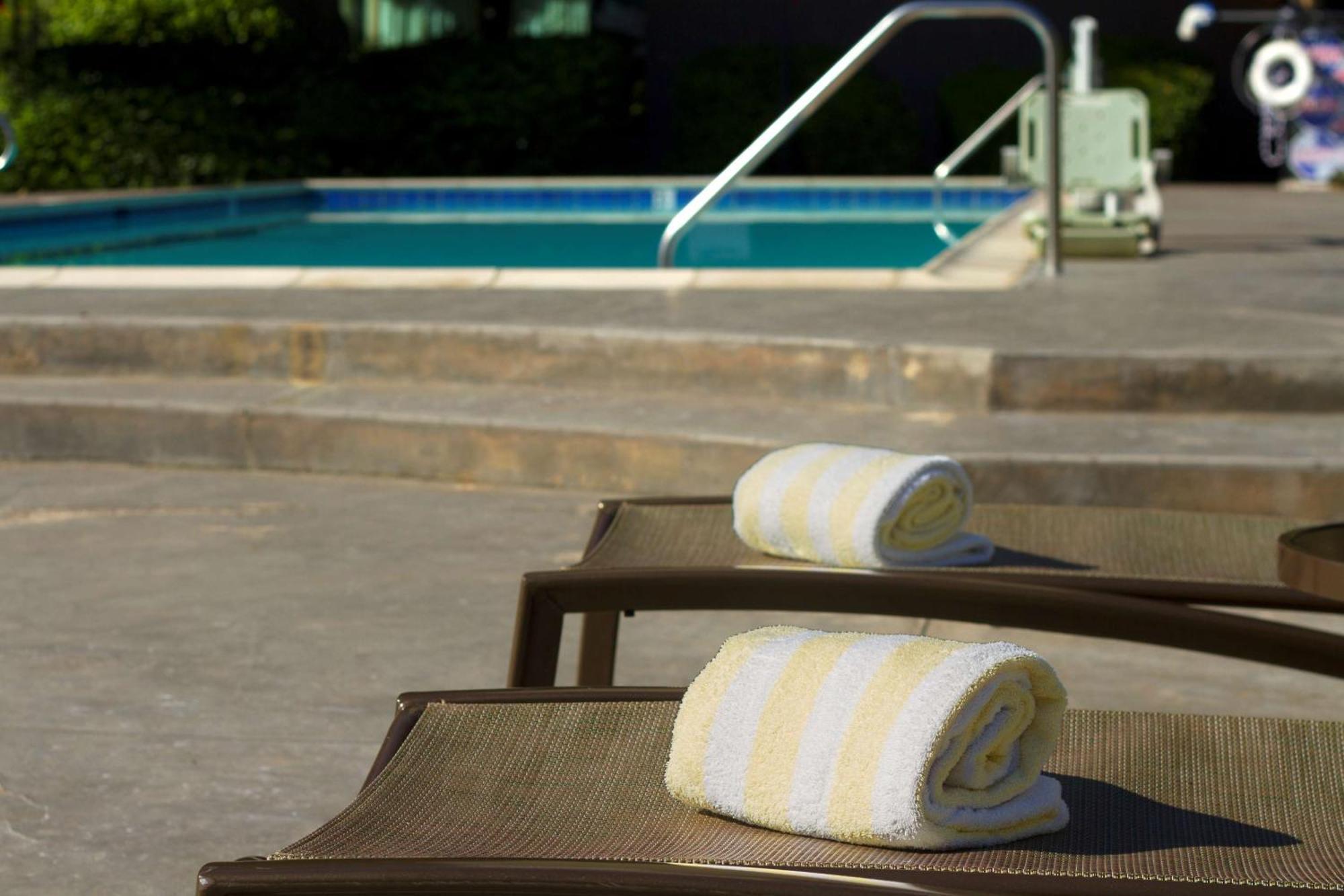 Doubletree By Hilton Orange County Airport Ξενοδοχείο Σάντα Άνα Εξωτερικό φωτογραφία