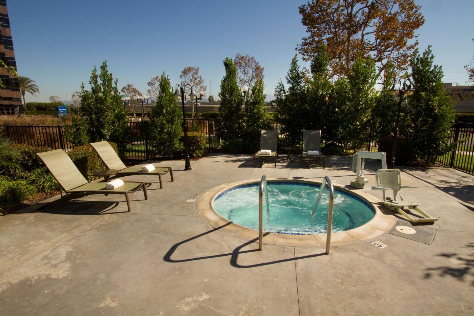 Doubletree By Hilton Orange County Airport Ξενοδοχείο Σάντα Άνα Εξωτερικό φωτογραφία